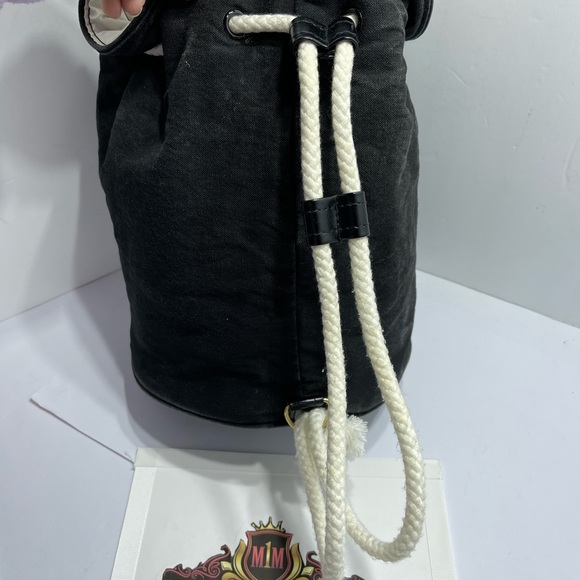 Chanel Rucksack Drawstring Pool Bag in Black Canvas. main image 8